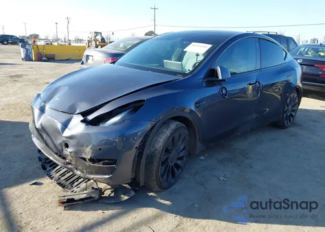 2022 Tesla Model Y Performance Dual Motor All-Wheel Drive z USA, uszkodzony, nr VIN 7SAYGDEF5NF531080
